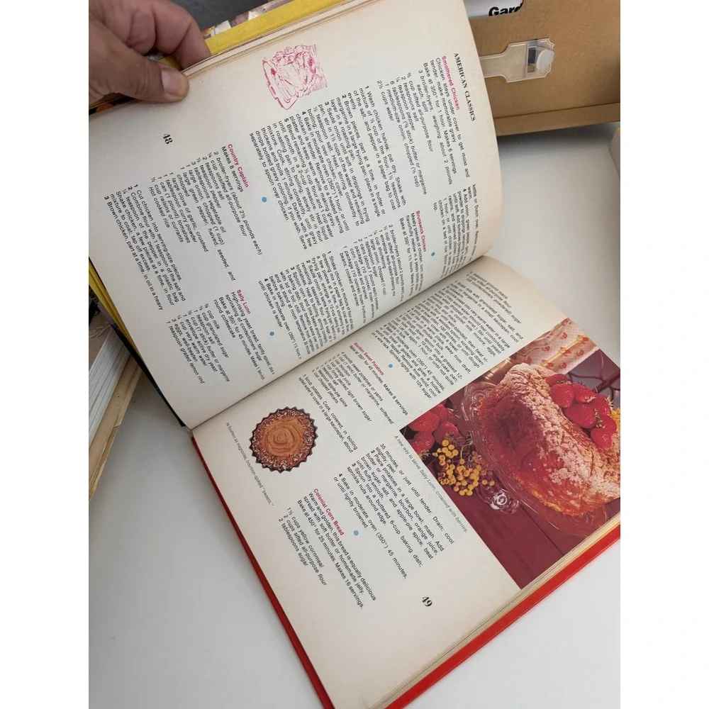 Family Circle Illustrated Library of‎ Cooking Volume 1 A-Bev Hardcover Cookbook